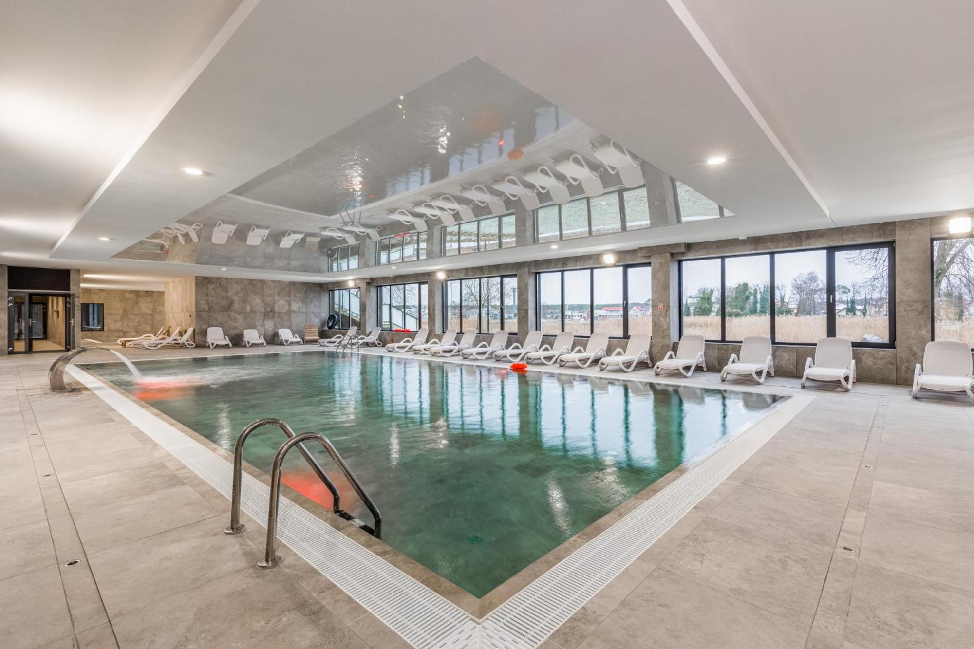 Dziwnow Luxurious Apartment No1 By The River By Renters Prestige Экстерьер фото